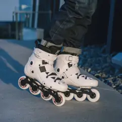 Роликові ковзани FR Skates FRX 80 White — <Фото №5>